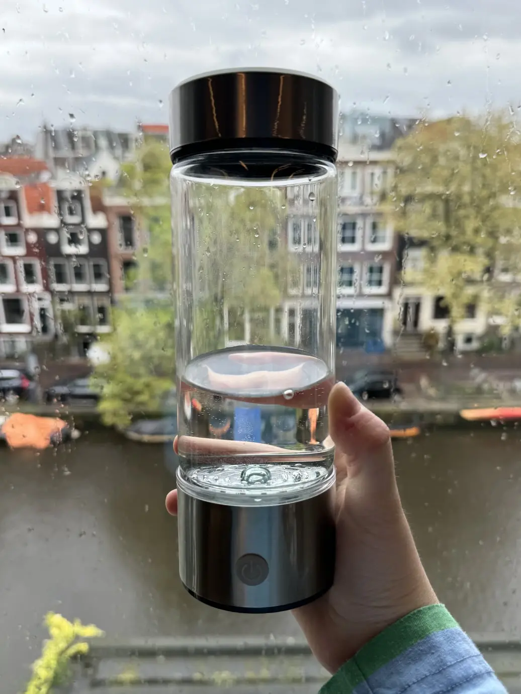 LifeWater Hydrogen Bottle 1